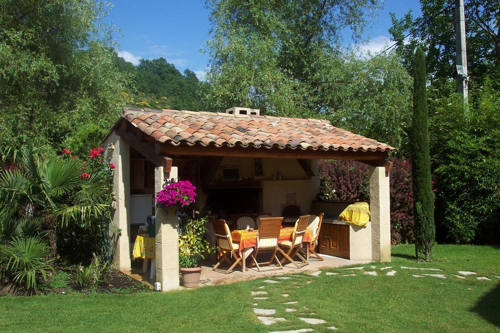 La Campagne St Lazare - Restaurant Chambres D'Hotes Piscine & Spa Forcalquier Exterior foto